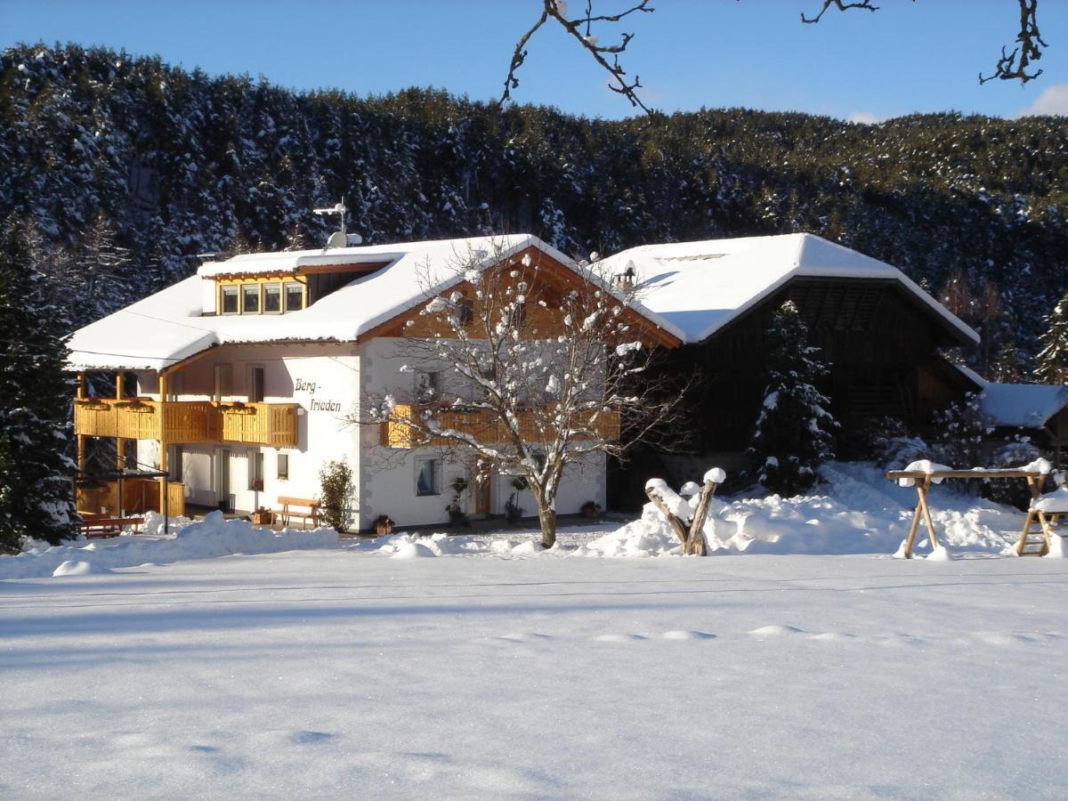 カステルロットHaus Bergfriedenアパートメント エクステリア 写真